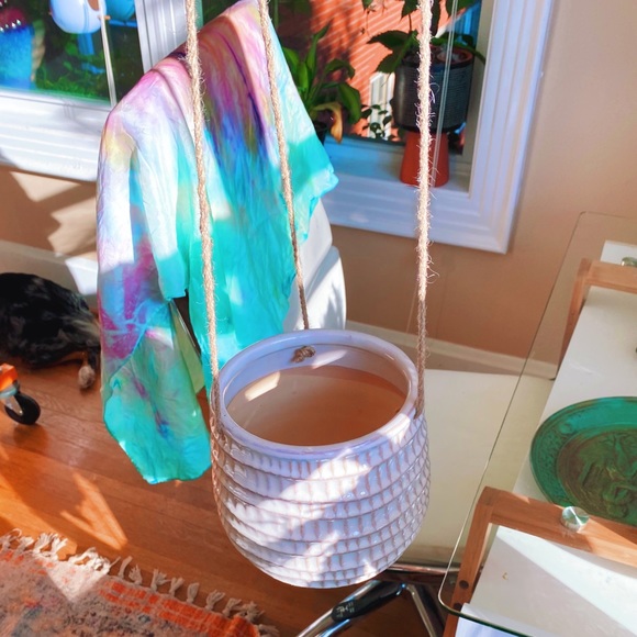 Handmade by Me White Beachy Plant Hanger 🐉🔮 - Picture 2 of 10